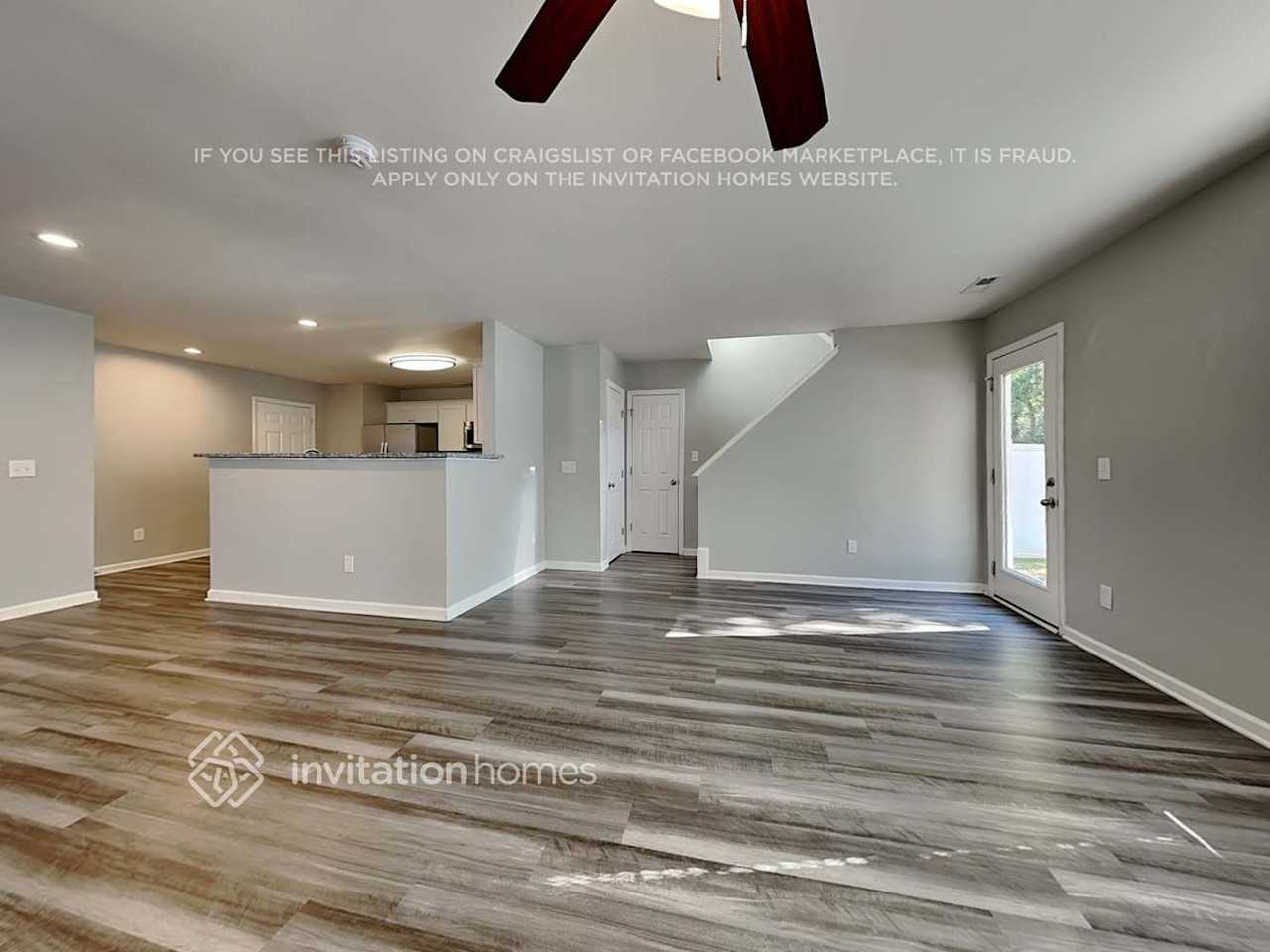 3770 Burtons Barn St - Photo 5 of 19