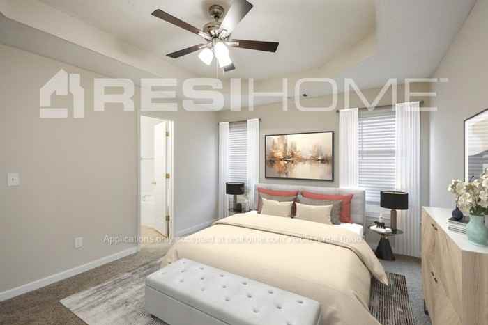 555 Mountainview Dr - Photo 7 of 17