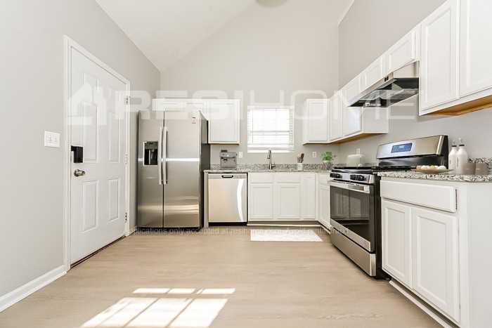 1725 New Orleans Way - Photo 3 of 17