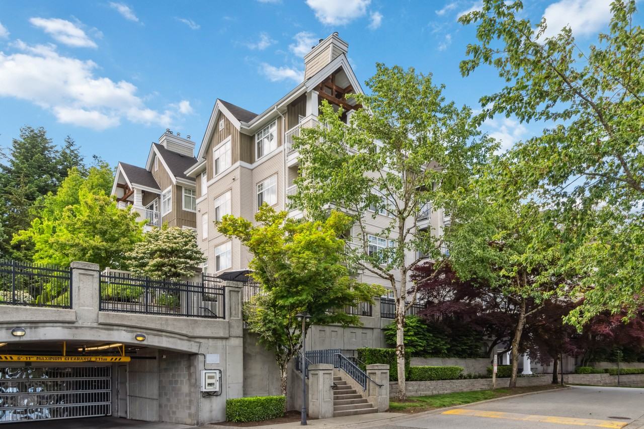 1428 Parkway Boulevard - Photo 3 of 35