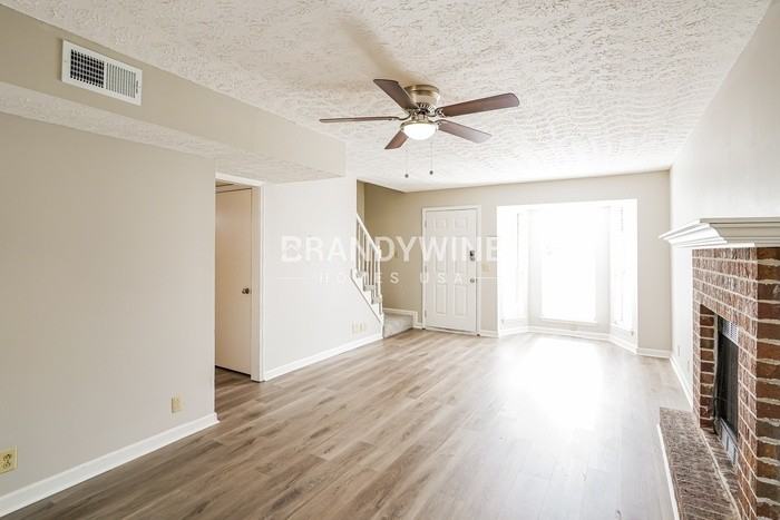 924 Ilawood Dr - Photo 2 of 27