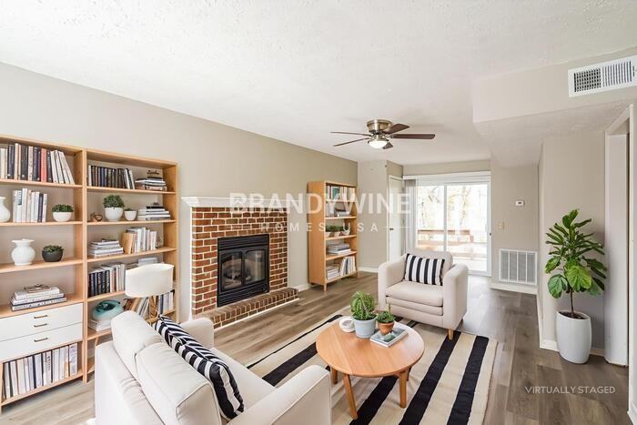 924 Ilawood Dr - Photo 5 of 27