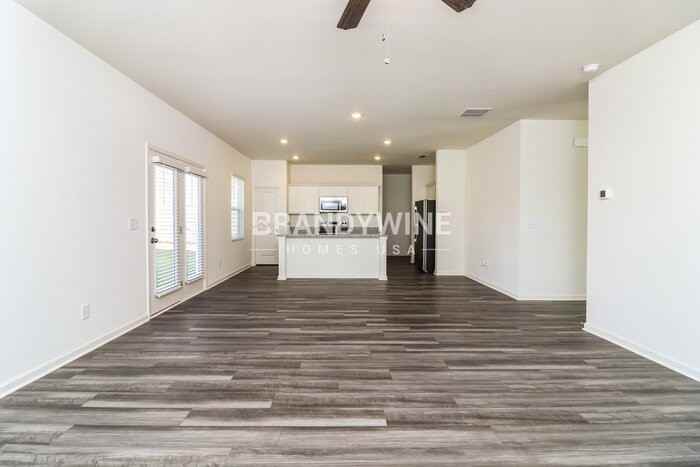 546 546 Otway Loop - Photo 6 of 26