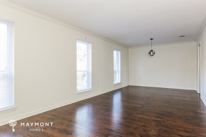 1401 Jennifer Dr - Photo 5 of 14