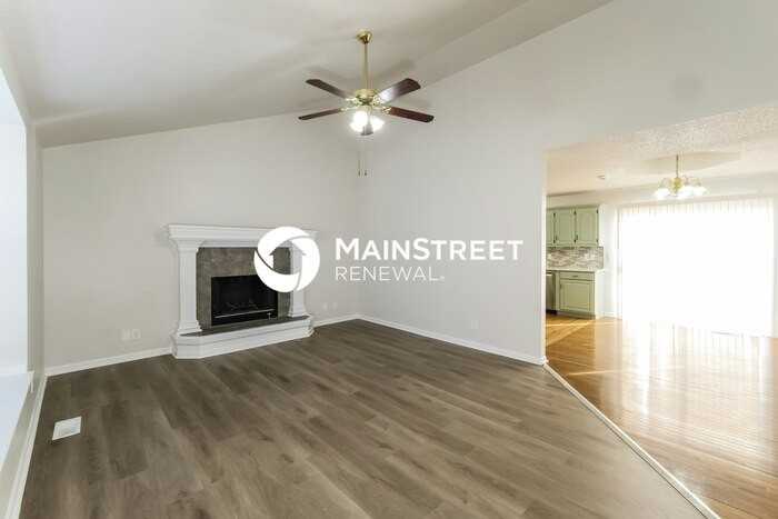 1609 Johnston Drive - Photo 4 of 19