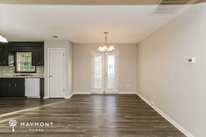 10 Market Hall Ct - Photo 5 of 11