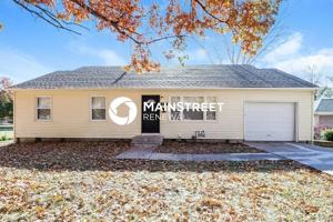 featured image of 403 E 9th St