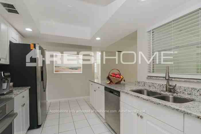 14304 Knoll Ridge Dr - Photo 3 of 21