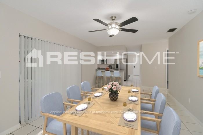 14304 Knoll Ridge Dr - Photo 5 of 21