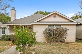 417 Canterbury Ln - Photo 1 of 1