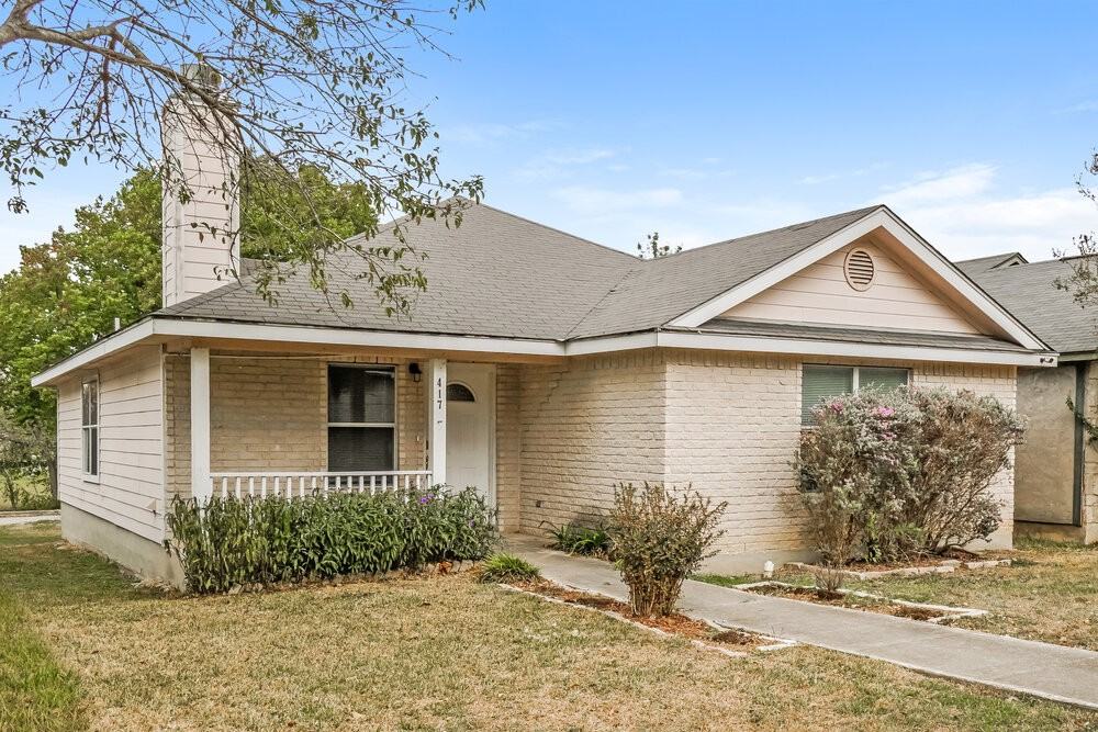 417 Canterbury Ln - Photo 3 of 16