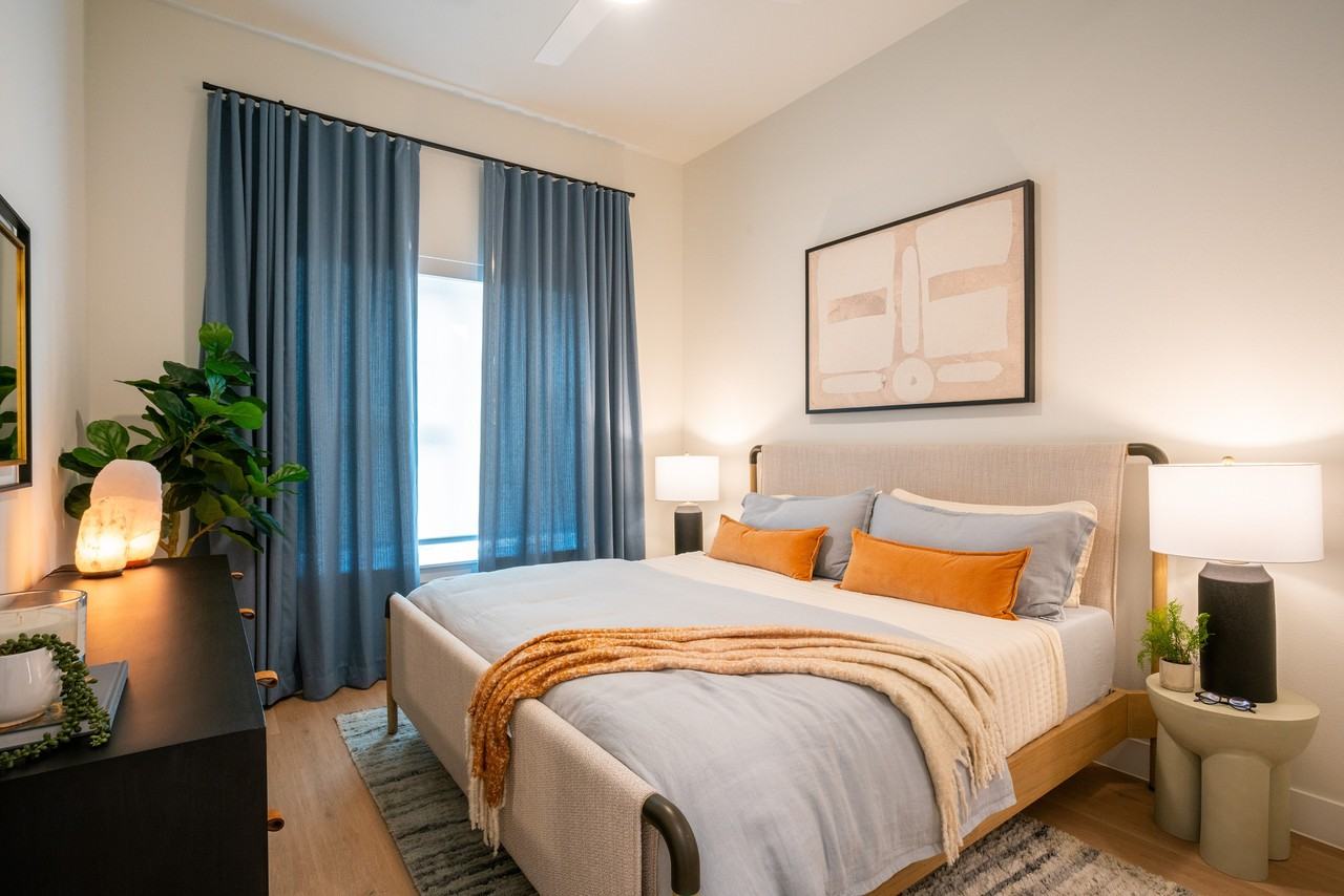 Lantower Midtown - Photo 7 of 50
