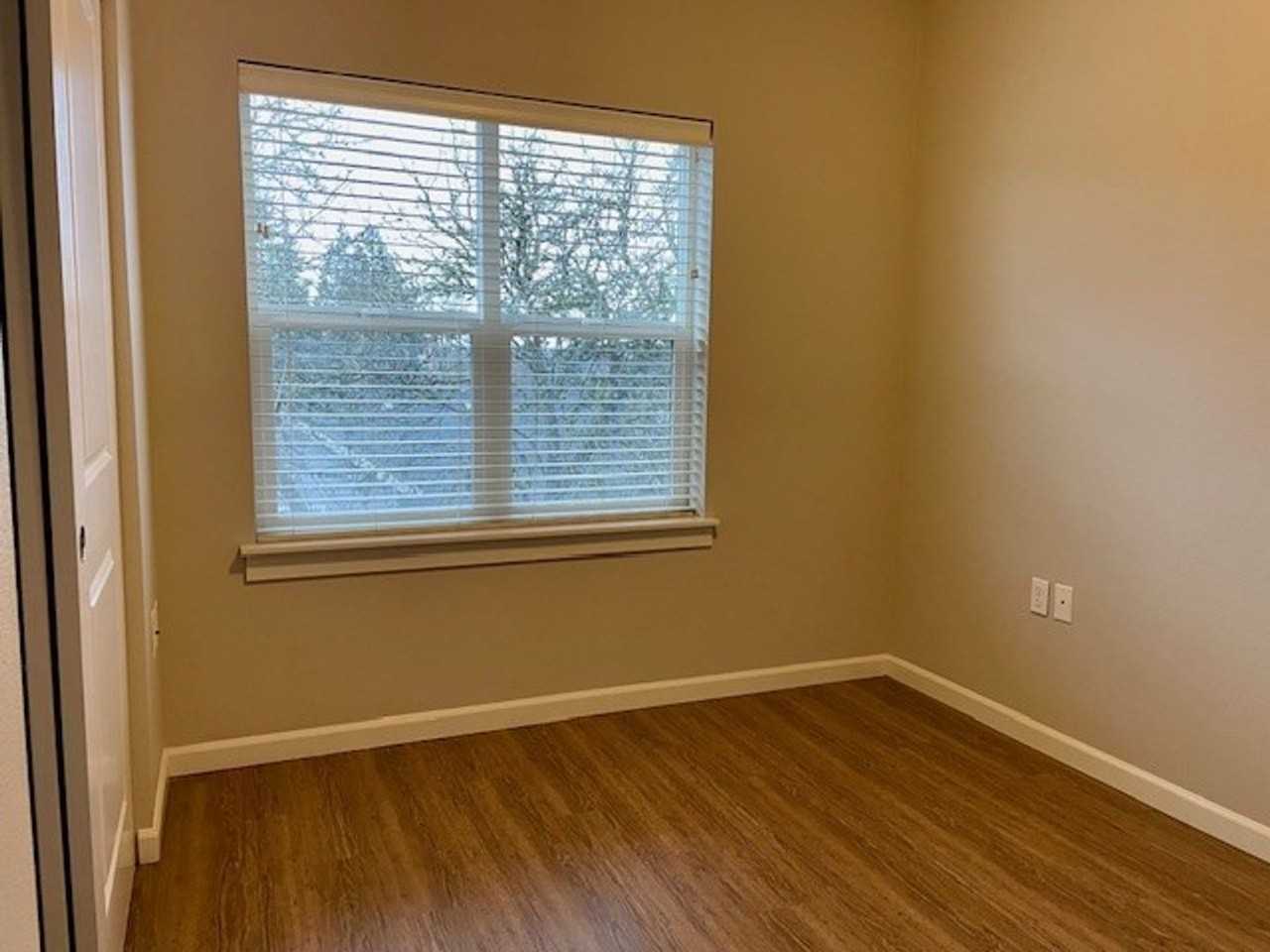 Sellwood Apartments - Photo 5 of 16