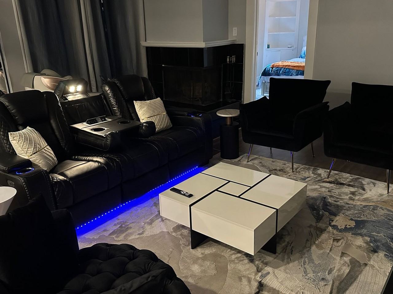 3210 Hampton Rd ##B - Photo 7 of 50