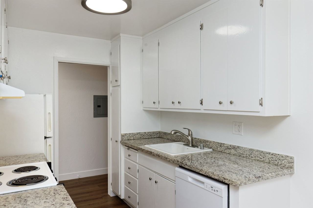 150 Haas Avenue - Photo 4 of 34