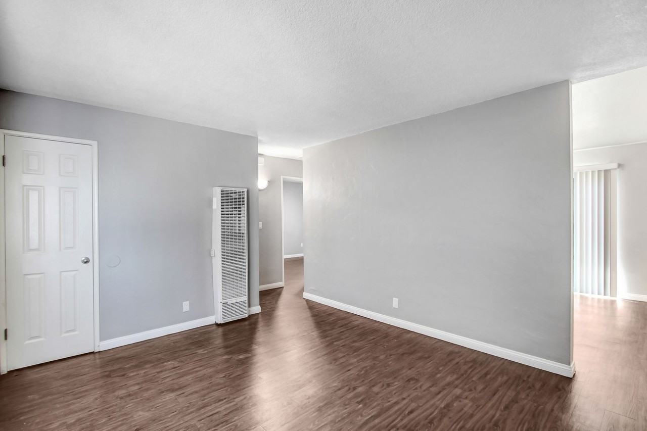 Moval Terrace Apartments - Photo 4 of 21