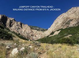 featured image of 870 North Jackson Avenue