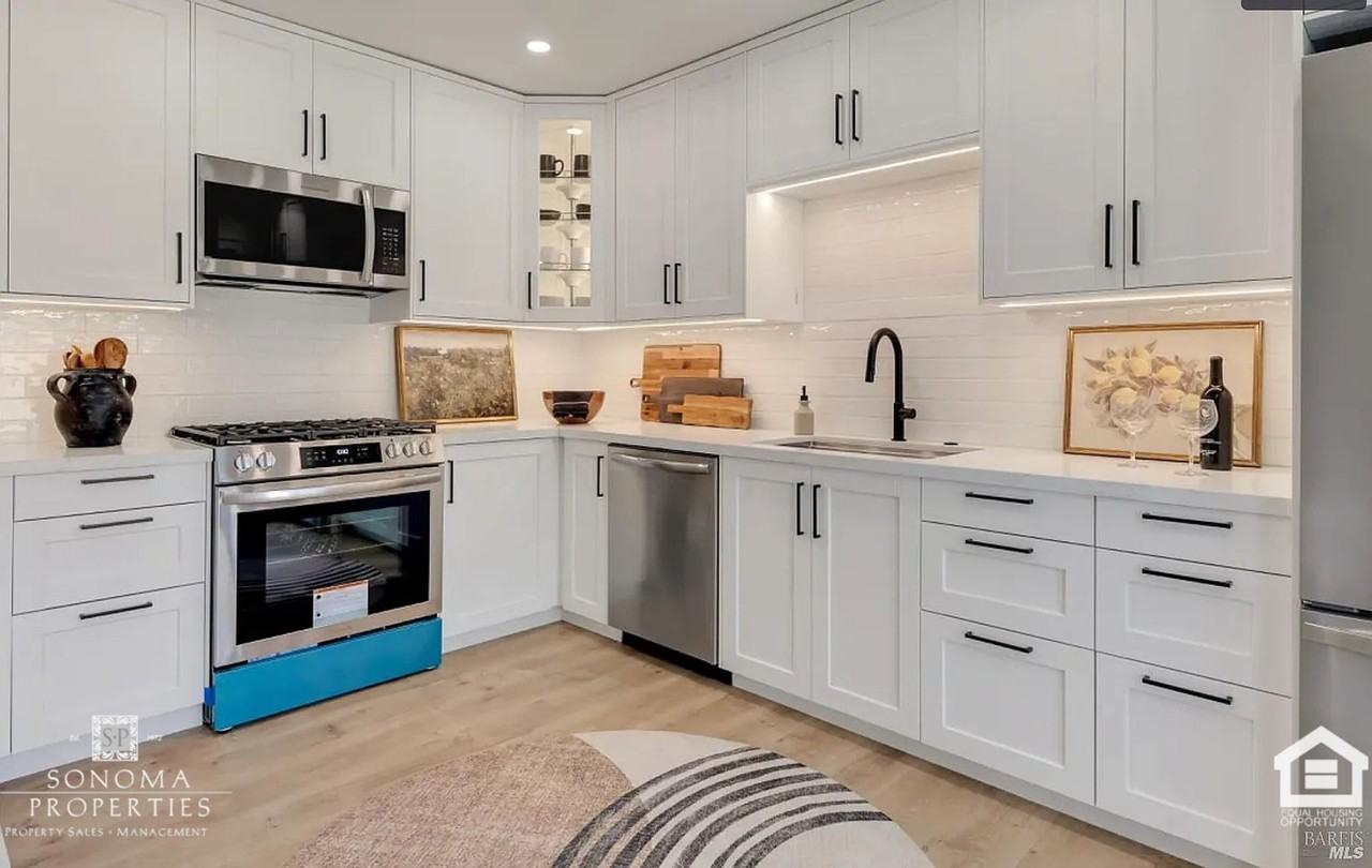 Modern Downstairs 2 - Photo 3 of 5