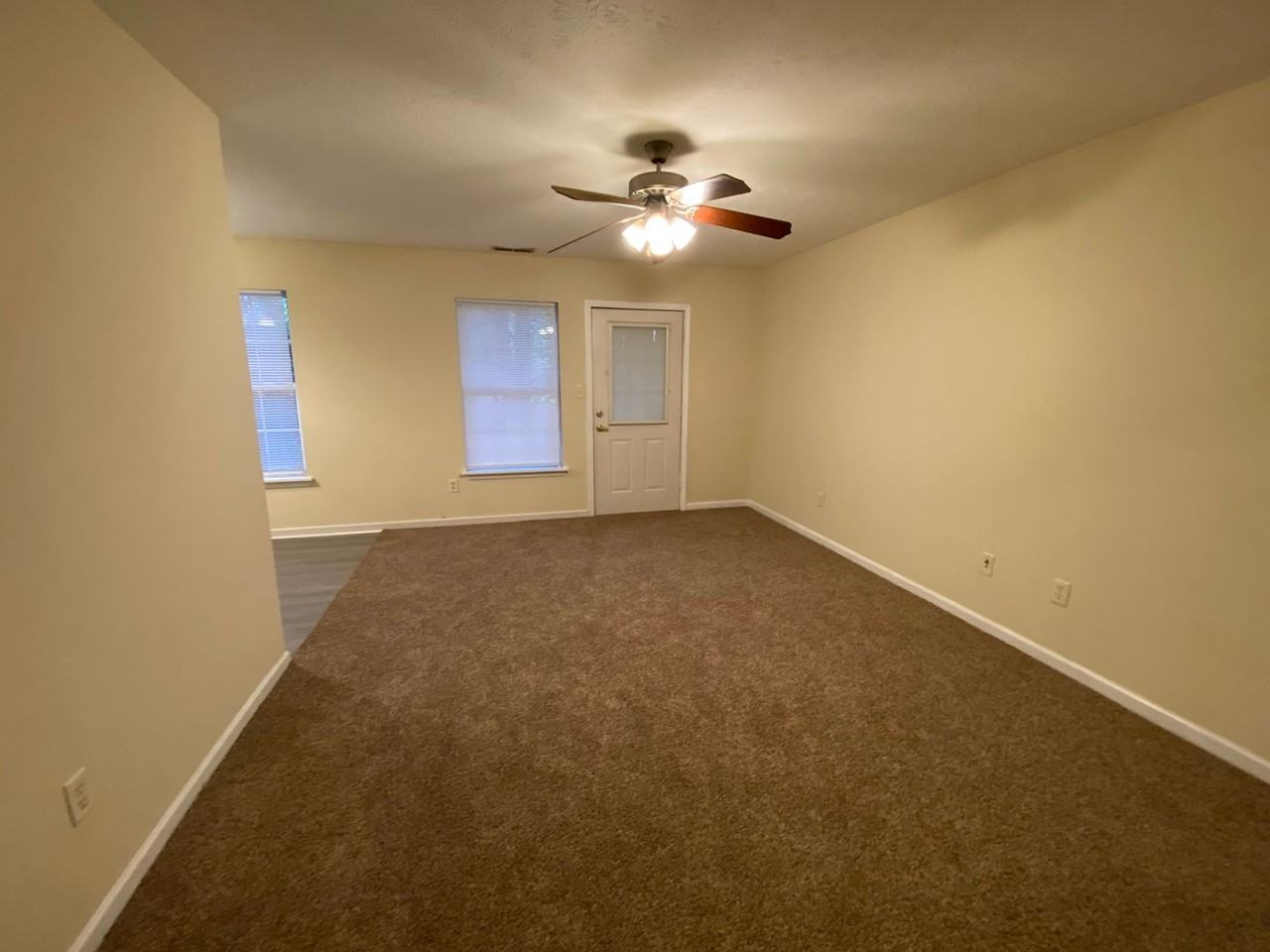 Sunnyside Apts - Photo 6 of 9