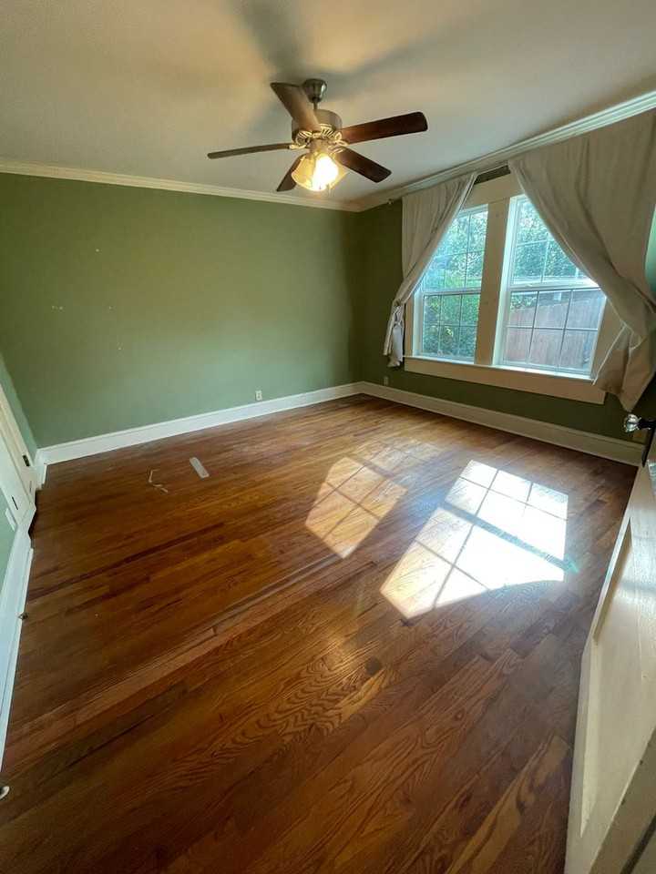 151 Albert Avenue - Photo 7 of 11