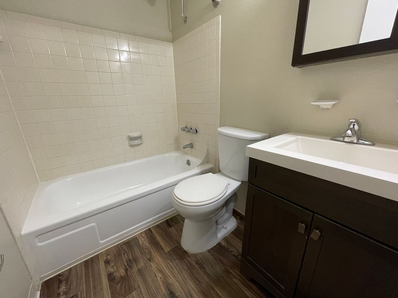 28-01 Mission Hill-Woodson - Photo 6 of 8