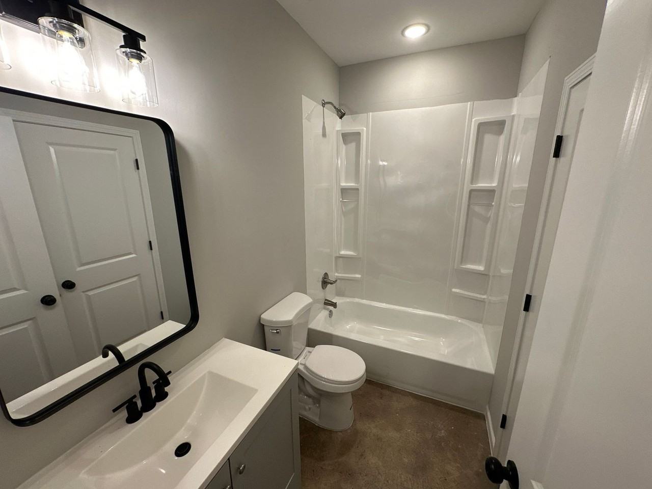 873 Decatur St - Photo 7 of 11