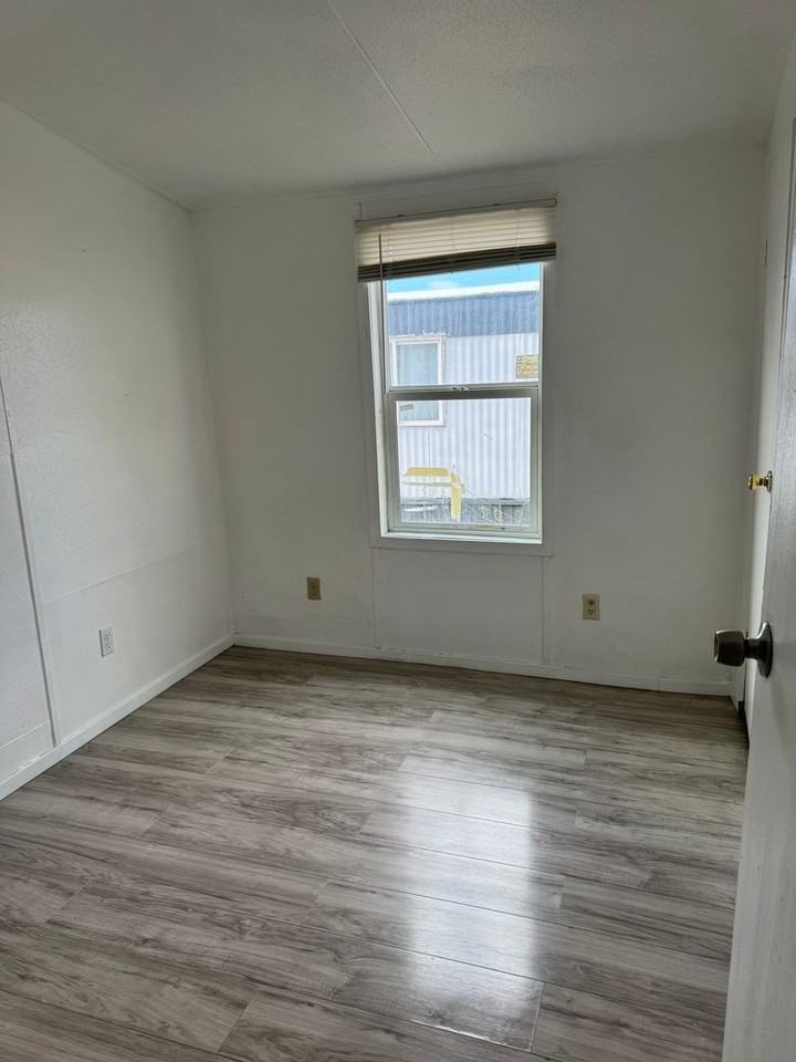 PMR Units - Photo 7 of 22