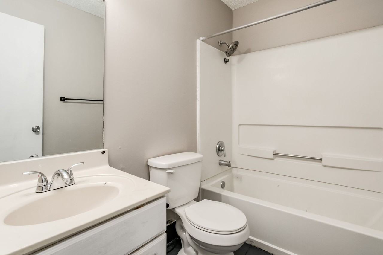 Hilltop Townhomes - Photo 7 of 19