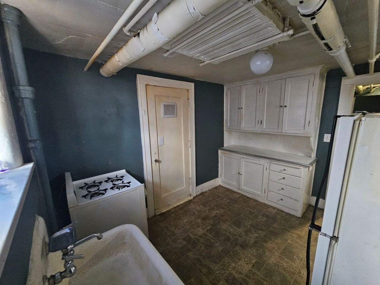 711 Morton St - Photo 5 of 14