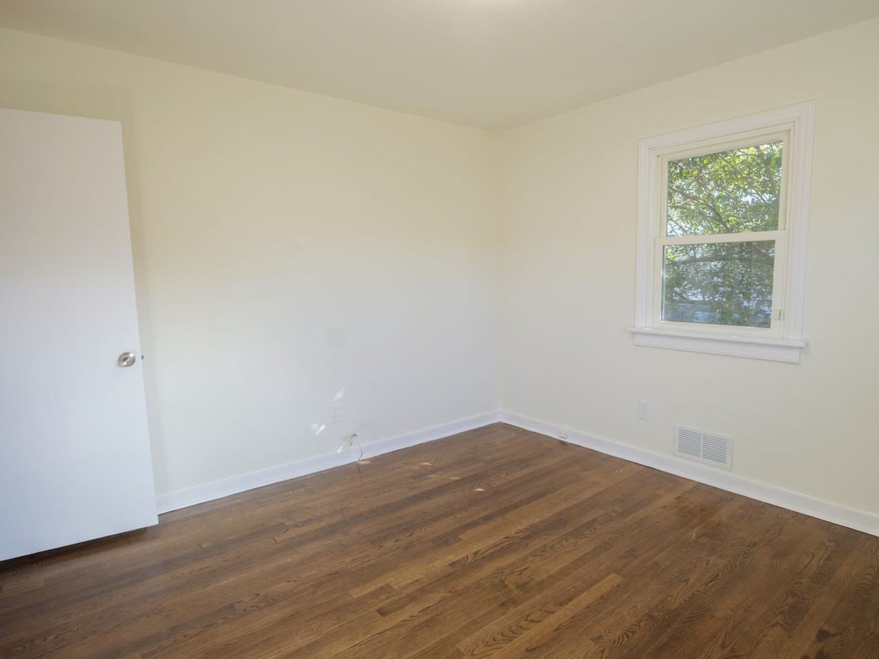 2500 Byron Street - Photo 7 of 14