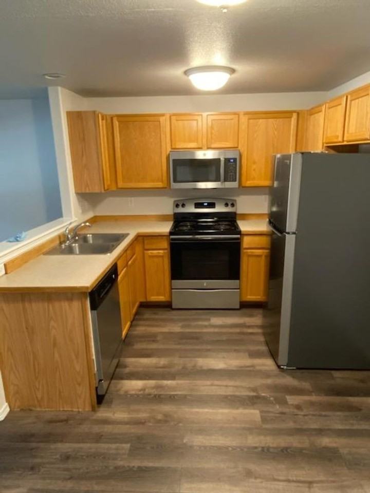 Cedar-4-plex - Photo 3 of 41