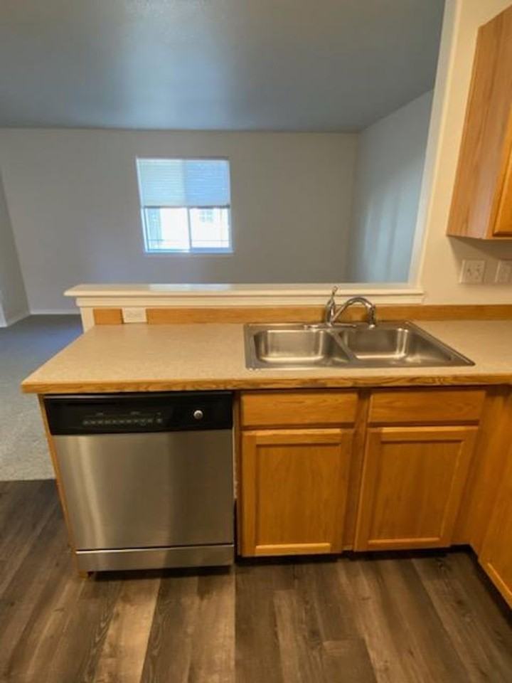 Cedar-4-plex - Photo 5 of 41