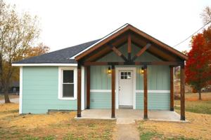 featured image of 126 S Kimball St