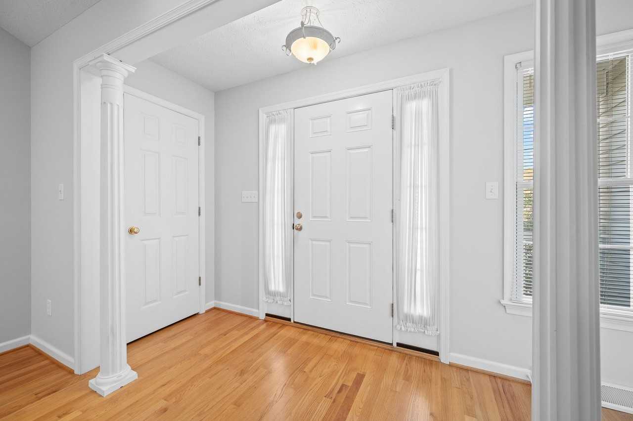 419 Horizon Drive - Photo 3 of 25