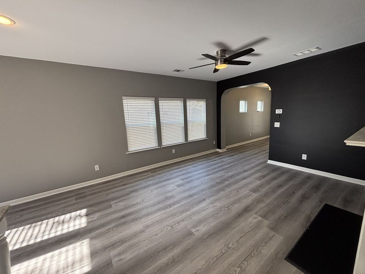 2720 Avanti Way - Photo 5 of 39