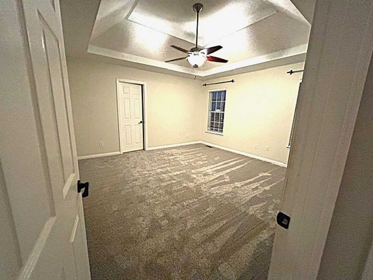 913 Pebble Beach Cir - Photo 7 of 13