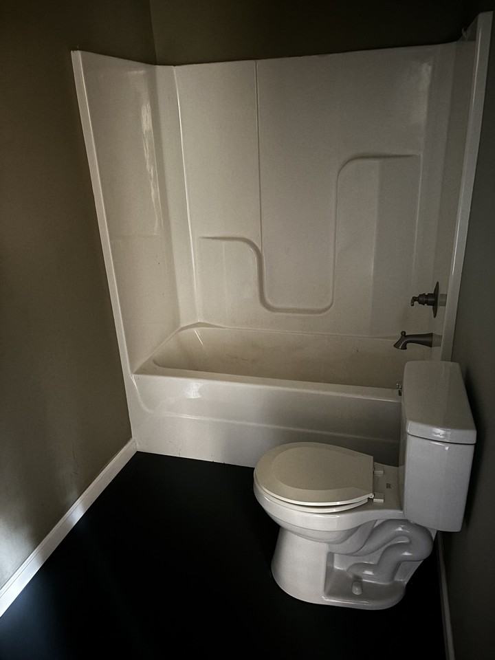 7911 Russellville Dr #4 - Photo 4 of 12