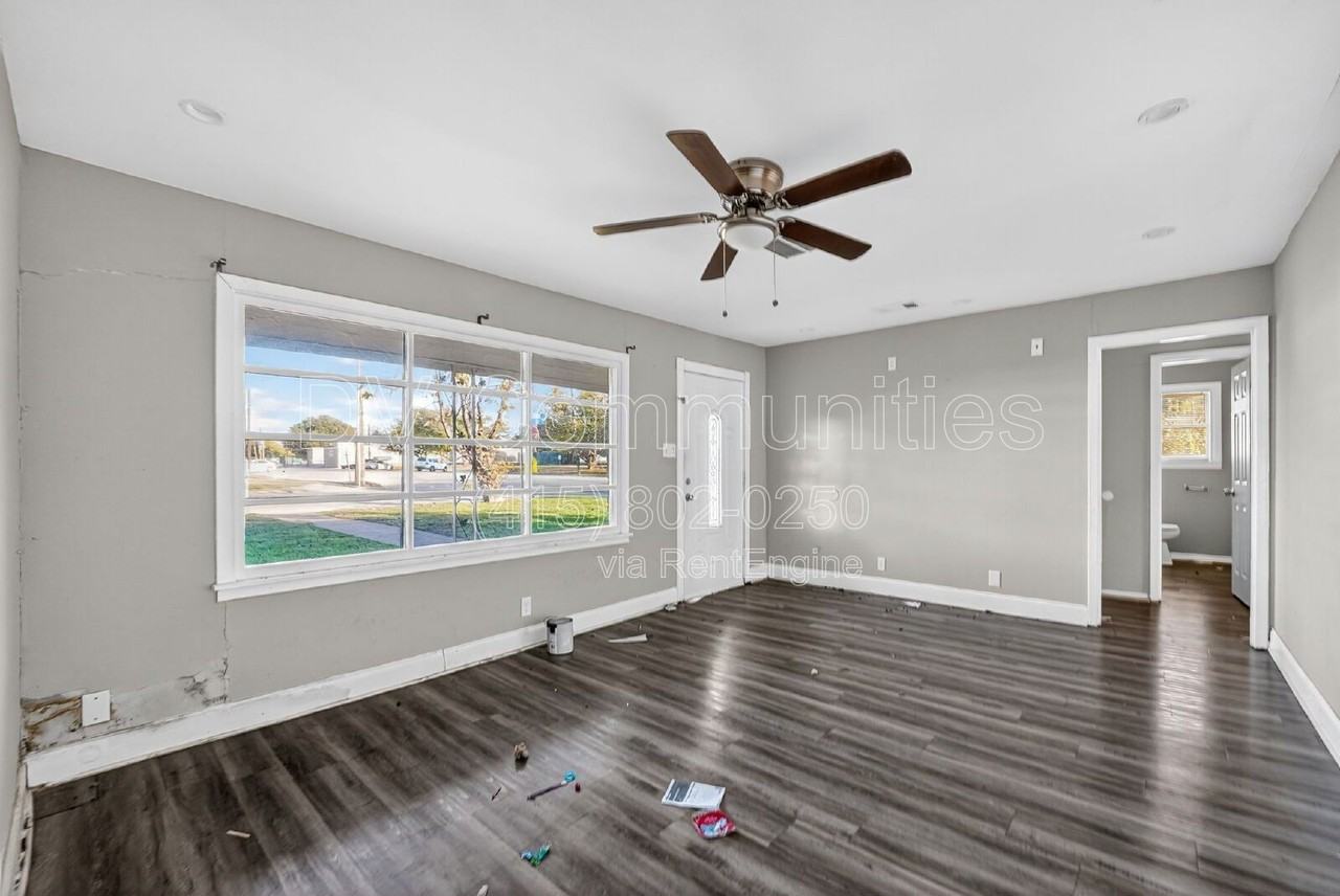 3901 Dakota Trl - Photo 5 of 30