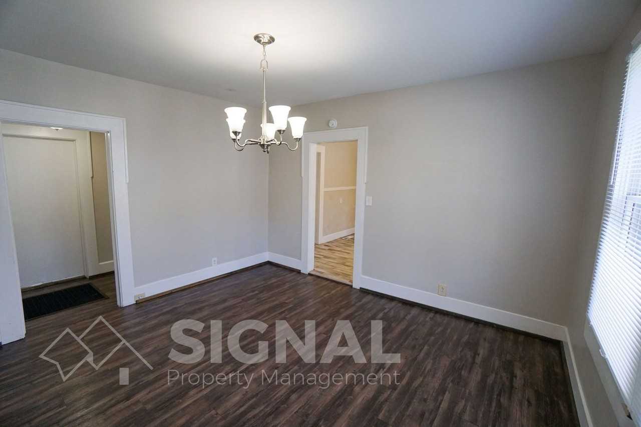 1785 Steiner Avenue Southwest - Photo 5 of 18