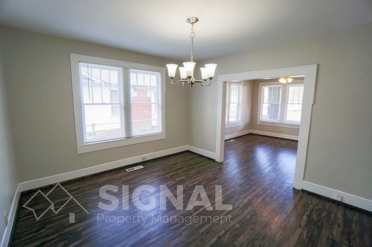 1785 Steiner Avenue Southwest - Photo 6 of 18