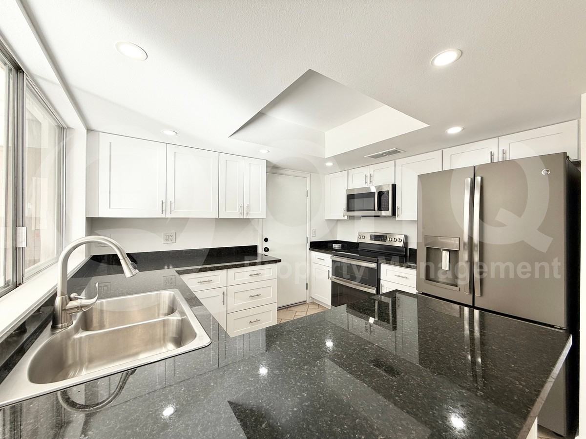 2119 E Concorda Dr - Photo 4 of 26