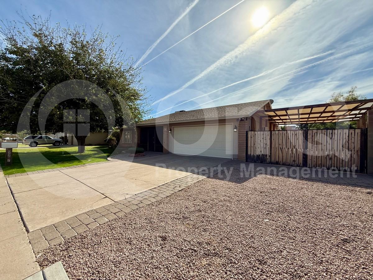 967 W La Jolla Dr - Photo 2 of 33