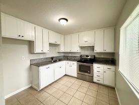 920 Vermont Ave - Photo 1 of 1