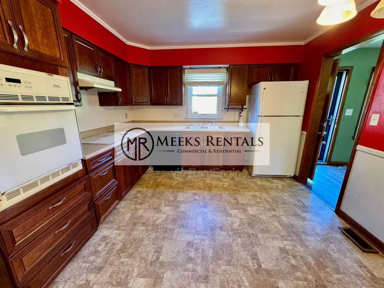 1987 Mcveigh Ave - Photo 5 of 11