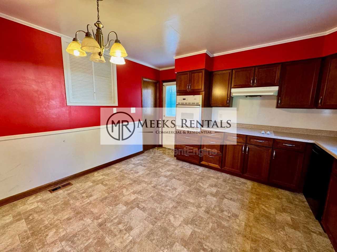 1987 Mcveigh Ave - Photo 6 of 11