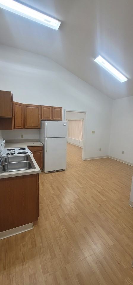 22 8th Street #13 - Photo 2 of 10