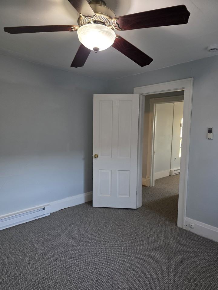 117 2nd St N #2 - Photo 4 of 20