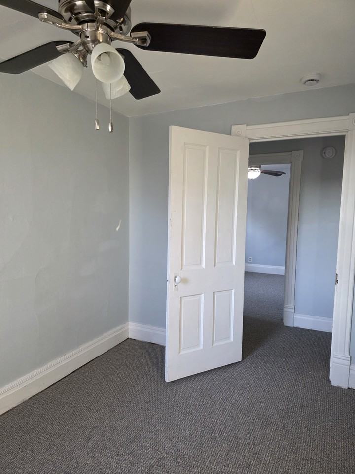 117 2nd St N #2 - Photo 7 of 20