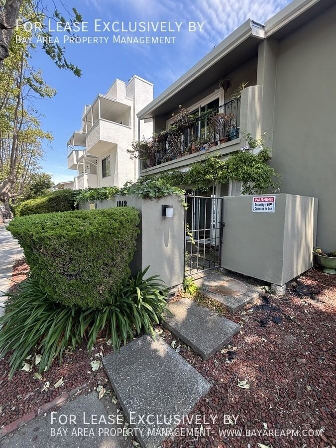 1018 Chula Vista Ave #1
