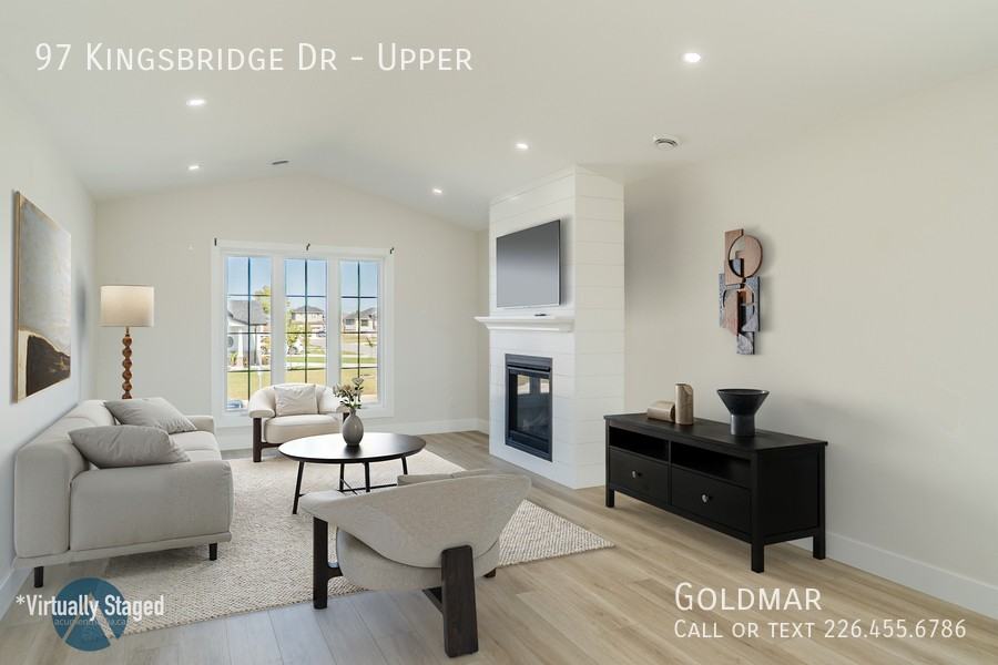 97 Kingsbridge Dr - Photo 3 of 35